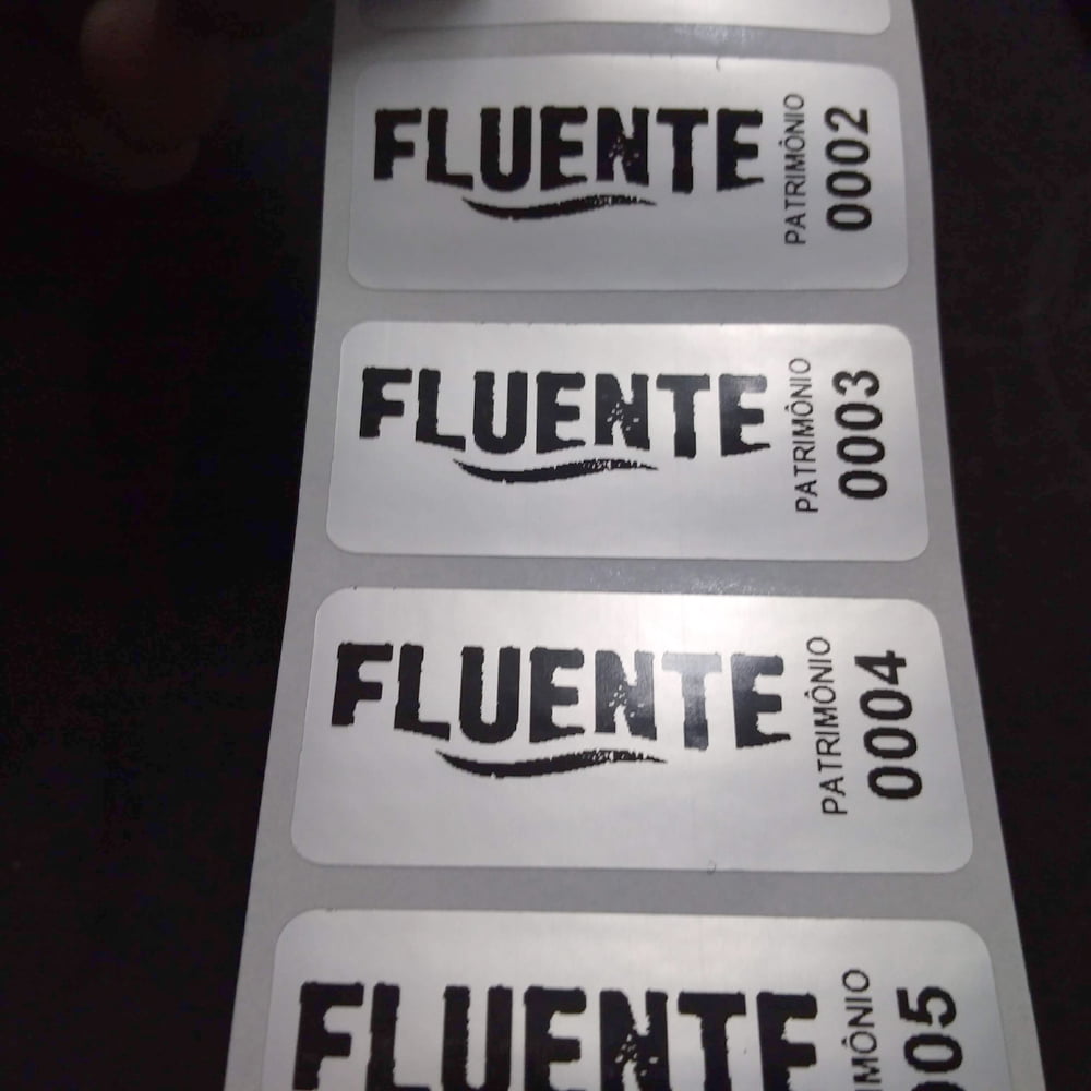 Etiqueta Adesiva Poliester Prata Cromo Patrimônio 46x20mm Personalizada (100 un)