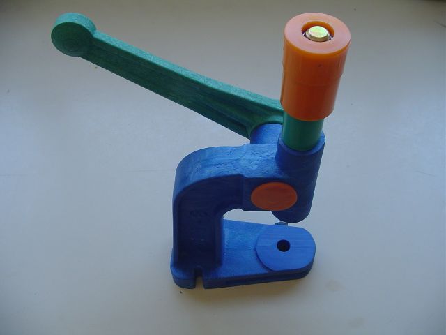 Máquina Manual para Fixação de cordão e Forração de Botões  Impacta Balancim