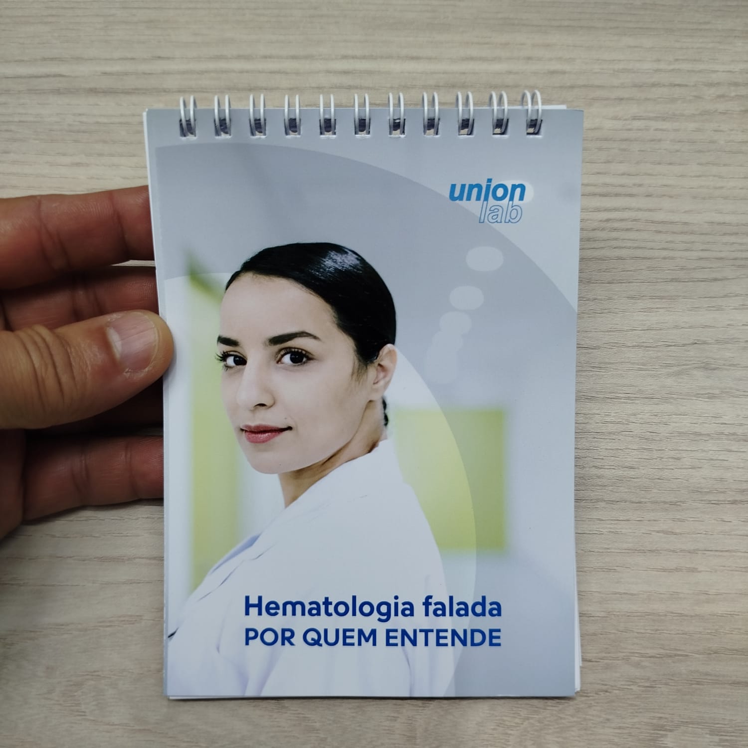 Bloco de Anotações c/ 50 Folhas - 10x14cm Acabamento wire-o - Gráfica Globalcards