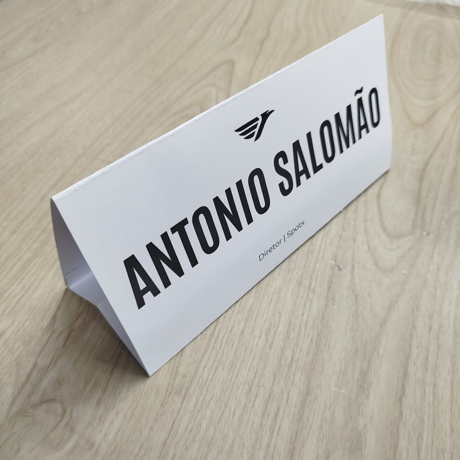 Display de Mesa Personalizado 21x10cm Papel Offset 240g Impressão Colorida - Gráfica Globalcards