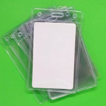Bolsa de PVC Transparente Horizontal 90x60mm para crachás área útil 86x54mm (Cento) - Globalcards Gráfica e Suprimentos