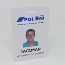 Crachá PVC Personalizado 0,76mm 4x1 Cores Frente Colorida e Verso P&B com Foto e Dados Variáveis