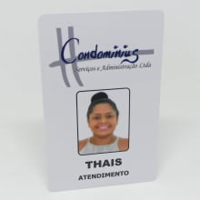 Crachá PVC Personalizado 0,76mm 4x1 Cores Frente Colorida e Verso P&B com Foto e Dados Variáveis - Gráfica Globalcards