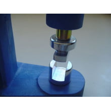 Máquina Manual para Fixação de cordão e Forração de Botões  Impacta Balancim